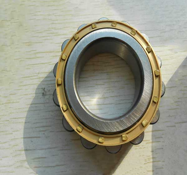 locating full complement cylindrical roller bearing SL183072 NCF3072CV