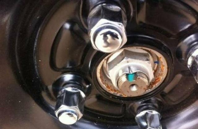 What are the faults caused by rusting of automotive wheel bearings?